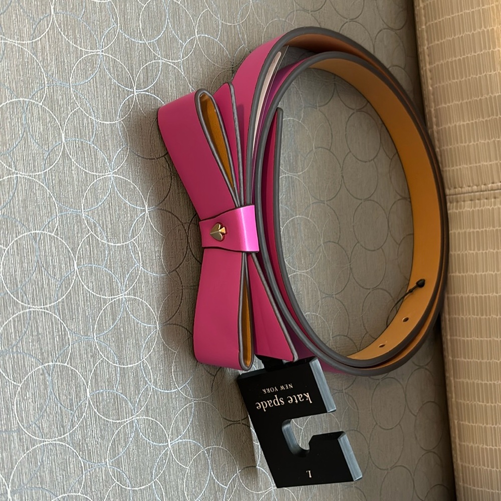 Kate Spade pink bow  belt new size large